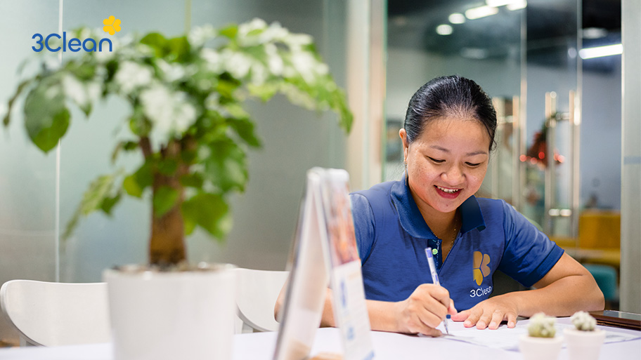 Khám phá các lý do nên tìm giúp việc qua công ty thay vì tự kiếm Tìm giúp việc qua công ty giúp tiết kiệm thời gian, công sức