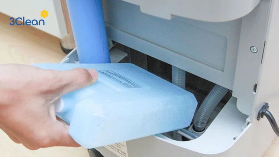 Bước 3: Tháo rời và vệ sinh hộp đá gel