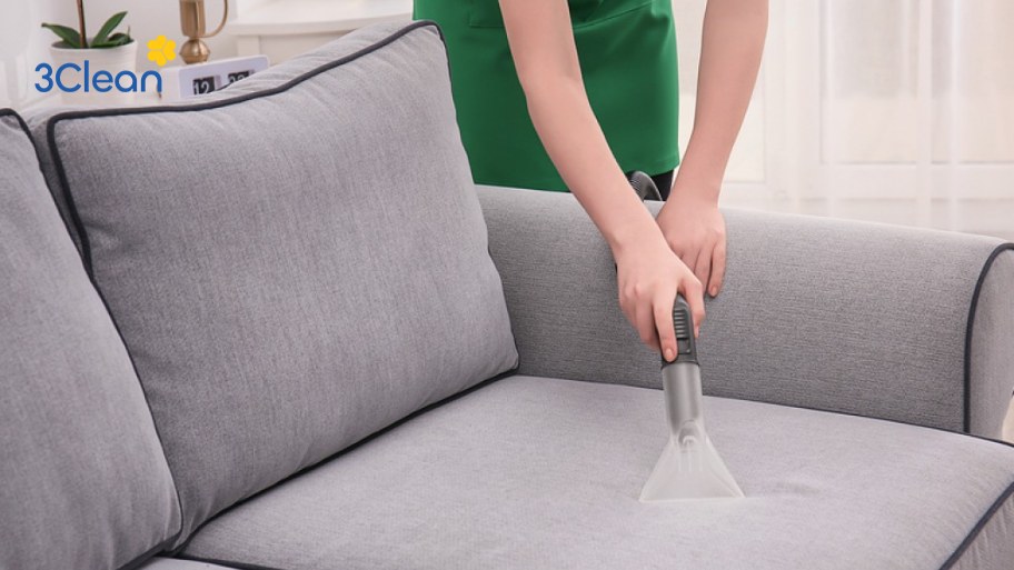 Hút bụi trên các món đồ nội thất