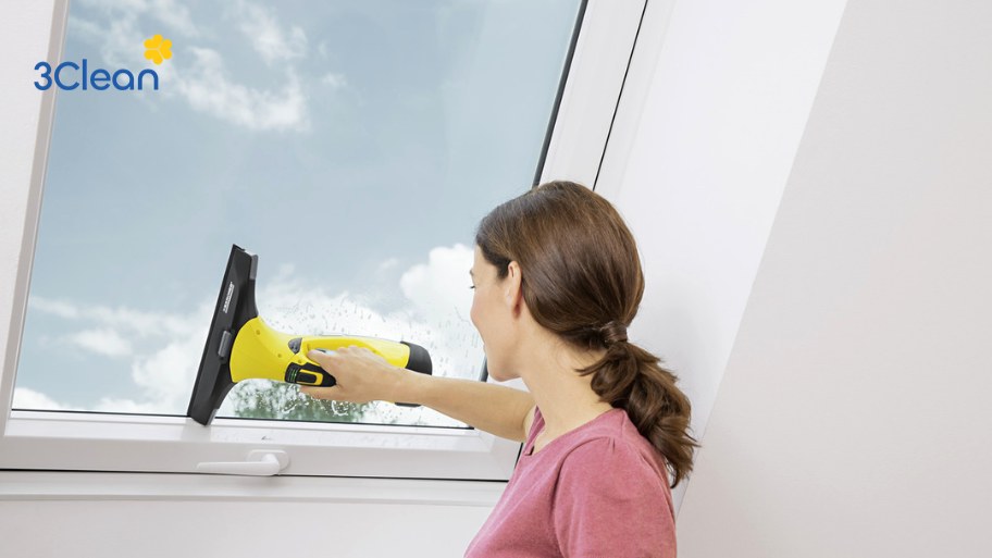 Sai lầm khi sử dụng nước cứng để vệ sinh cửa nhôm kính