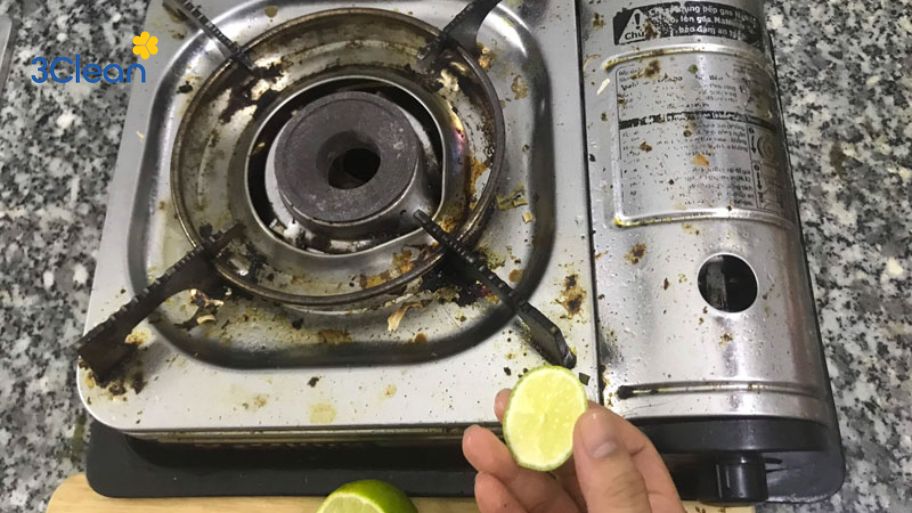 Khám phá cách làm sạch bếp ga bằng chanh nhanh gọn và an toàn Cách làm sạch bếp ga bằng chanh đơn giản