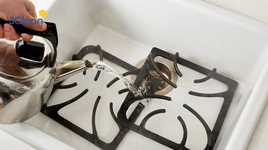 Cách làm sạch bếp ga bằng giấm đem lại không gian bếp sạch đẹp Cách vệ sinh kiềng bếp ga bằng giấm