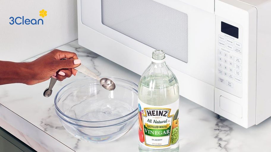 Lưu ngay 5 cách vệ sinh lò vi sóng bị dính dầu mỡ hiệu quả Cách làm sạch lò vi sóng bị dính dầu mỡ bằng giấm