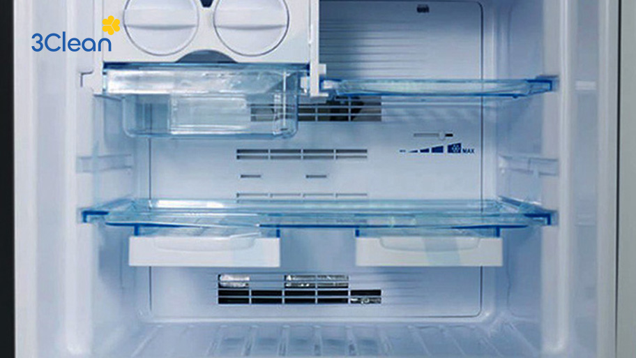 Lau khô tủ lạnh và kiểm tra lại hoạt động của tủ lạnh