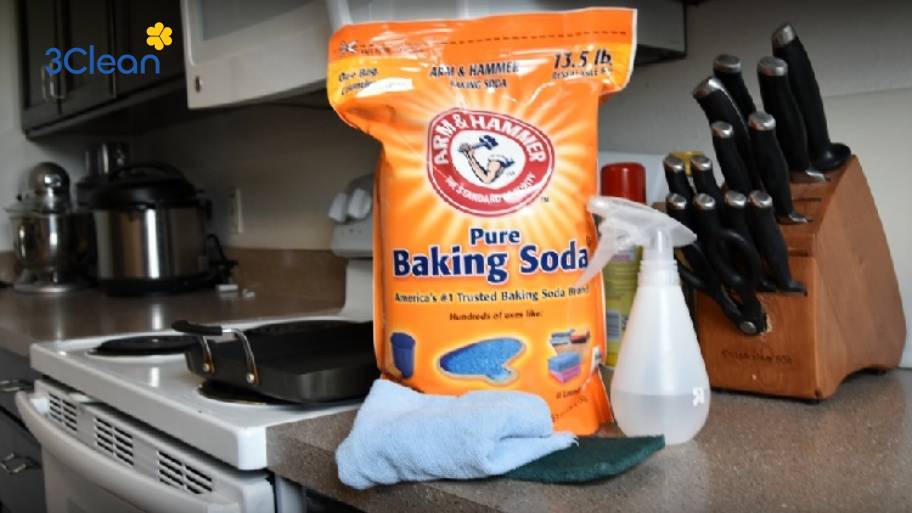 Tìm hiểu ngay 6 cách vệ sinh bồn rửa chén đơn giản, sạch sẽ Baking soda - đánh bay các vết bẩn, đem lại vẻ sáng bóng sạch đẹp cho bồn rửa chén.