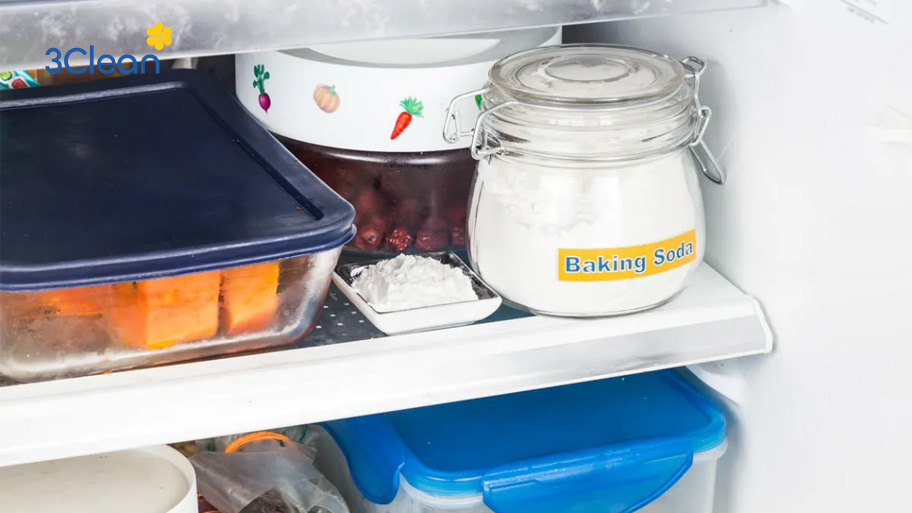 Làm sạch tủ lạnh bằng việc sử dụng baking soda