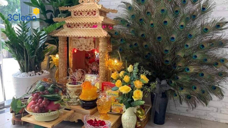 Kiêng kỵ 3: Làm vỡ đồ cúng khi lau dọn bàn thờ