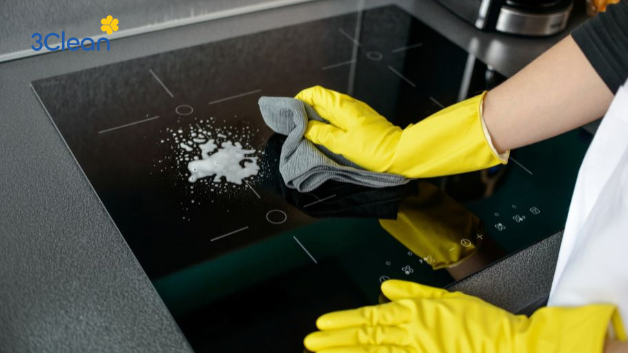 Mách bạn 8 cách vệ sinh bếp từ sạch sẽ, sáng bóng Một vài chú ý bạn cần nghe để vệ sinh bếp từ đơn giản và an toàn hơn