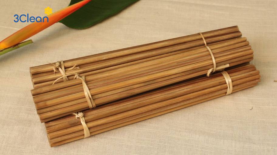 Đũa tre bị mốc thường do môi trường ẩm ướt, ...