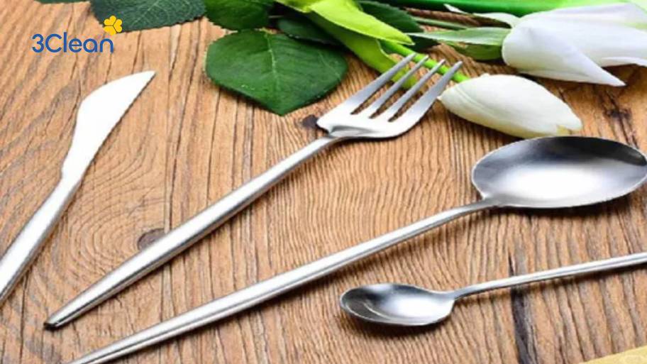 Khám phá cách vệ sinh muỗng hiệu quả, sạch bong như mới Làm sạch muỗng đúng cách để giữ cho chiếc muỗng của gia đình bạn luôn sáng bóng và bền đẹp như mới.