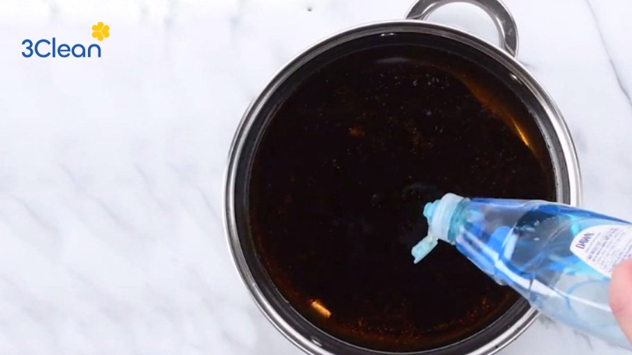 Cách làm sạch nồi nhôm bị cháy bằng giấm trắng