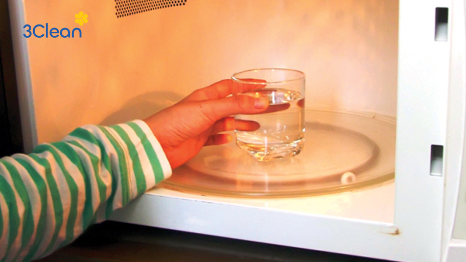 Tìm hiểu ngay cách vệ sinh lò vi sóng bị ố vàng hiệu quả, sáng bóng Sử dụng các nguyên liệu tự nhiên để vệ sinh vết ố vàng trong lò vi sóng