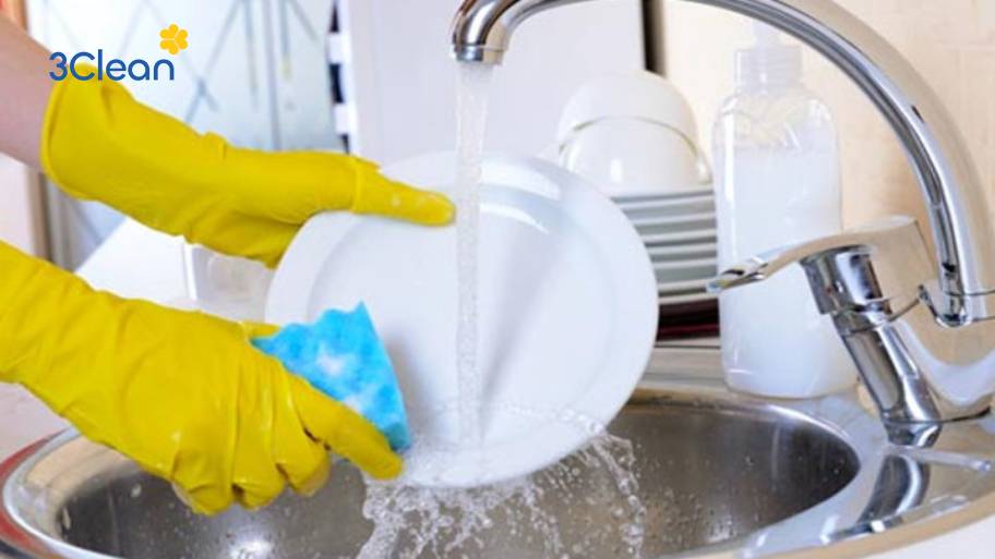 Hướng dẫn cách rửa chén bát hiệu quả và nhanh chóng tại nhà Rửa chén bát theo nguyên tắc "từ sạch đến bẩn".