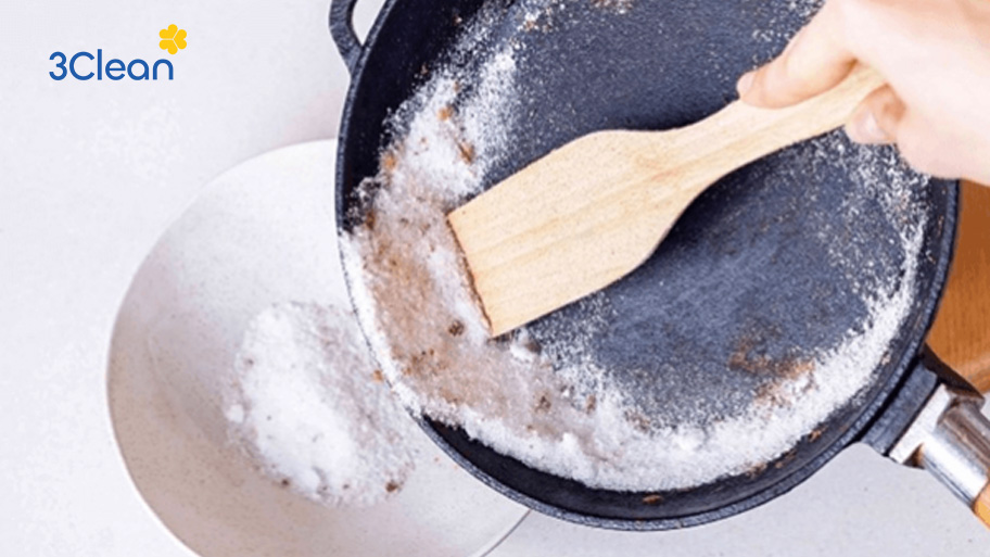 Đây là mẹo làm sạch dân gian giúp tẩy các vết bẩn trên chảo