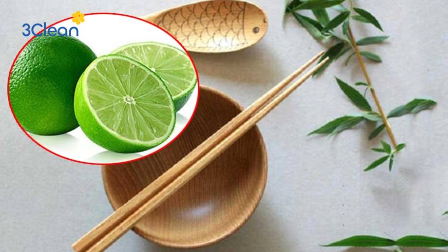 Chanh và giấm - 2 nguyên liệu tự nhiên có khả năng khử khuẩn và tẩy mốc cực tốt.