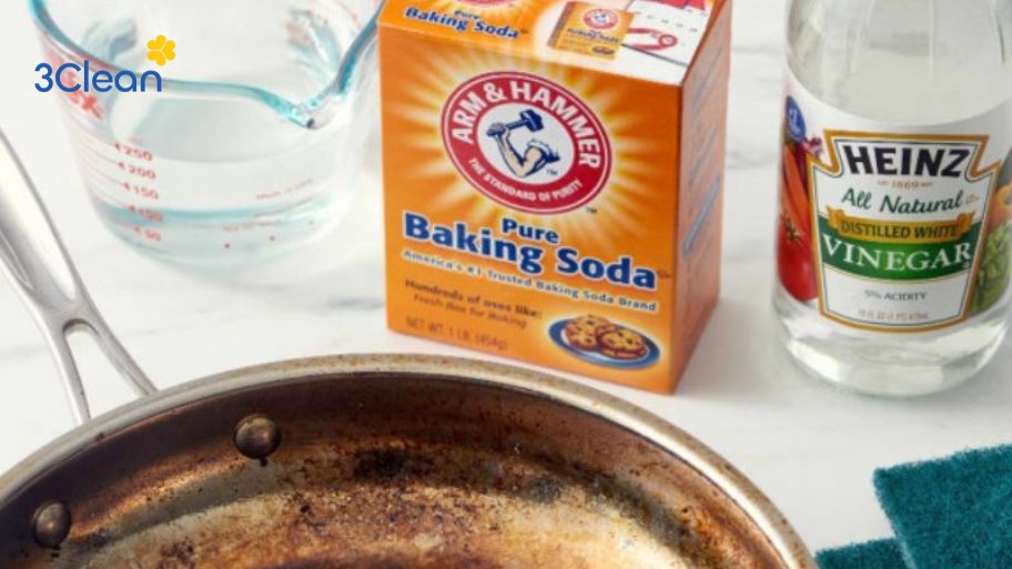 Vệ sinh nồi nhôm bị cháy bằng đen giấm