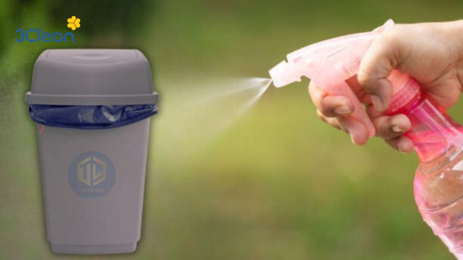 Hướng dẫn cách vệ sinh thùng rác nhanh chóng, hiệu quả ngay tại nhà Bước 6: Khử trùng và khử mùi thùng rác bằng Javel