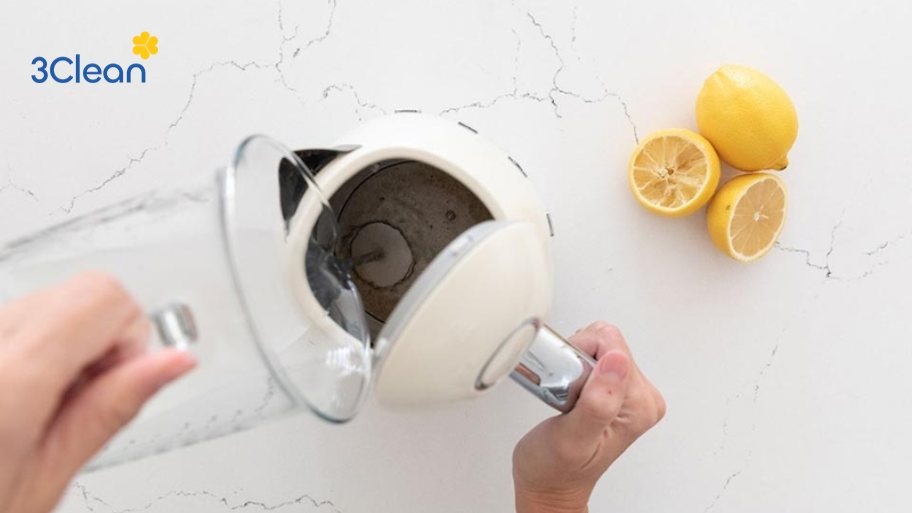 Cách vệ sinh bình siêu tốc bằng giấm hoặc chanh