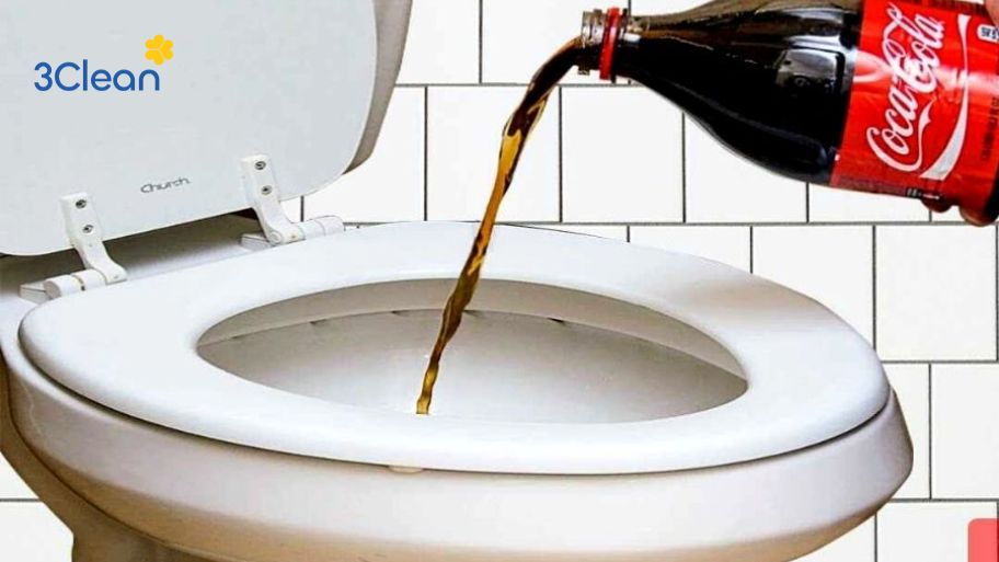 Hướng dẫn thông tắc bồn cầu bằng Pepsi hoặc Coca Cola