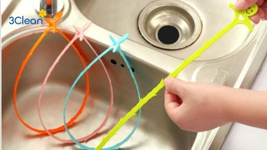 Hướng dẫn thông tắc bồn rửa bát bằng vật xương cá