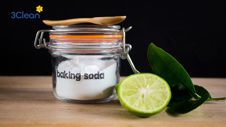 Vệ sinh bằng baking soda giúp làm sạch và khử mùi cho bồn tắm