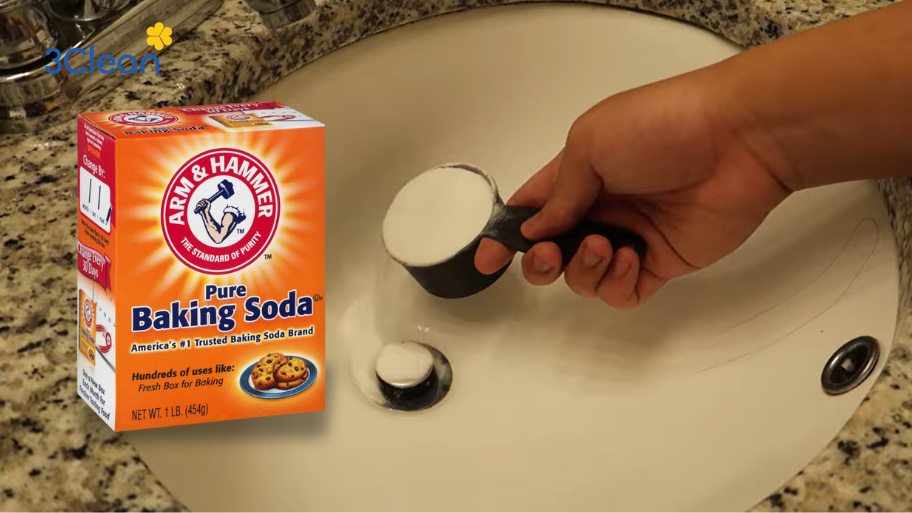 Vệ sinh bồn rửa mặt bị tắc bằng baking soda không gây hư hại đến bề mặt bồn rửa
