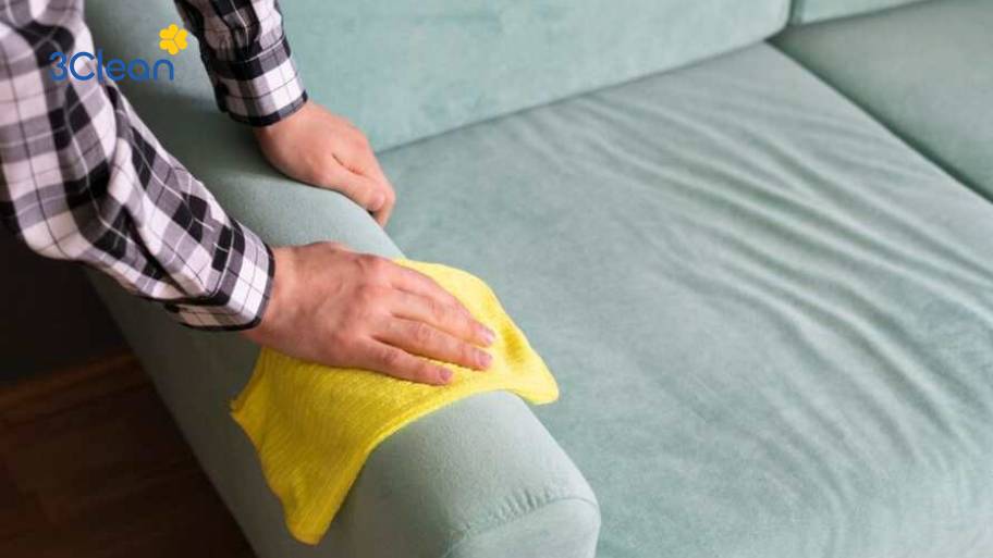 Lau theo một hướng và tránh chà mạnh