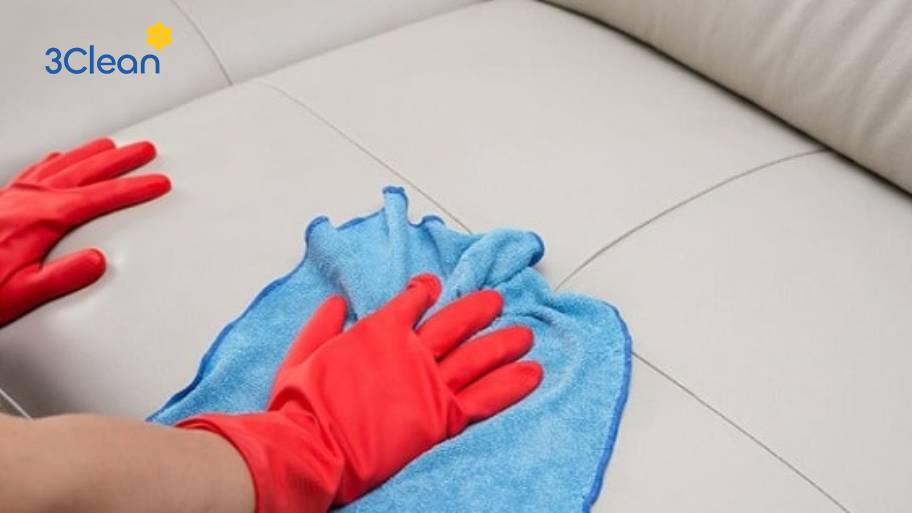 Lựa chọn cách làm sạch vết mực trên ghế sofa da phù hợp