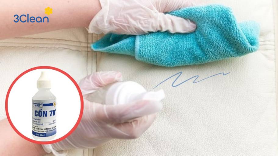 Nếu các vết mực bám lâu thì có thể dùng cồn để xử lý