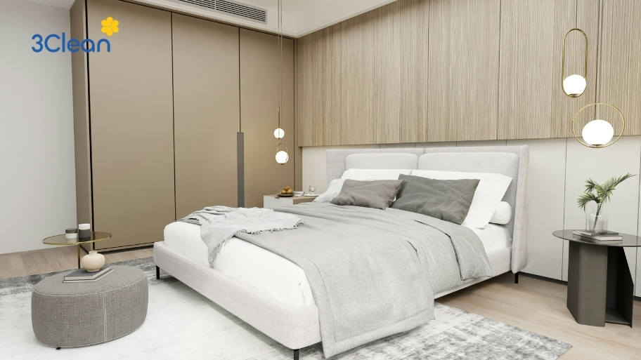 Bạn nên để giường thoáng sau đó mới sắp xếp lại chăn và gối