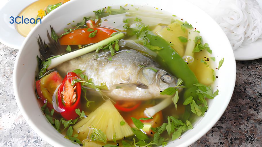 Cá diếc nấu gì ngon? Bật mí 5 cách chế biến hấp dẫn Cá diếc nấu canh chua