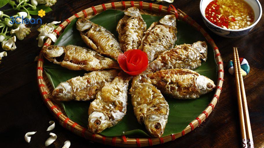 Cá diếc nấu gì ngon? Bật mí 5 cách chế biến hấp dẫn Lưu ý khi chế biến cá diếc