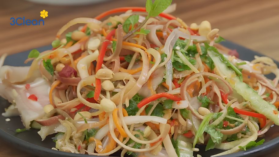 Nộm tai bò